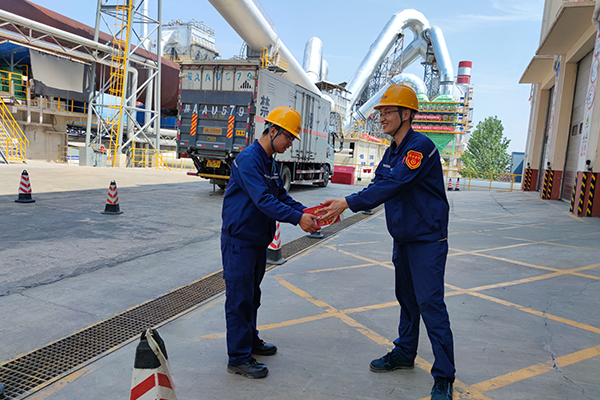 1624955008639251.jpg 70902752a3fae6e7badb5db92cb7444.jpg