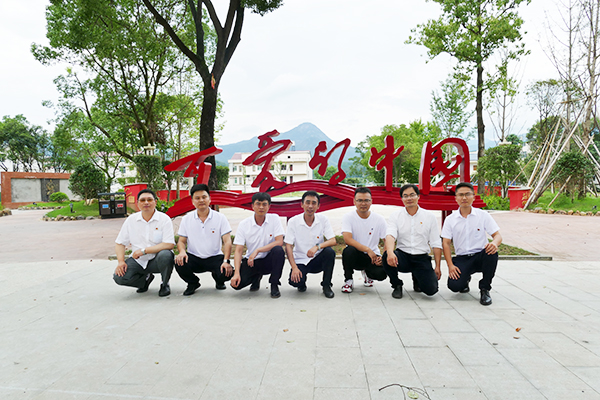 1625551126609983.jpg L1120734.JPG