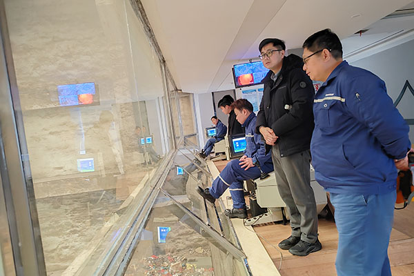 1743991193407578.jpg 六樓垃圾吊.jpg